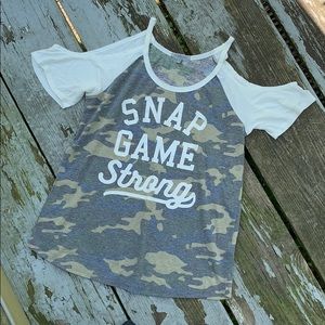 Camo Snap Game Strong Cold Shoulder Tee Medium